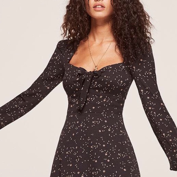 Reformation Dresses & Skirts - REFORMATION Galactic star print NWO size 2P